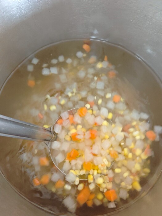 玉米蘿蔔湯圖片