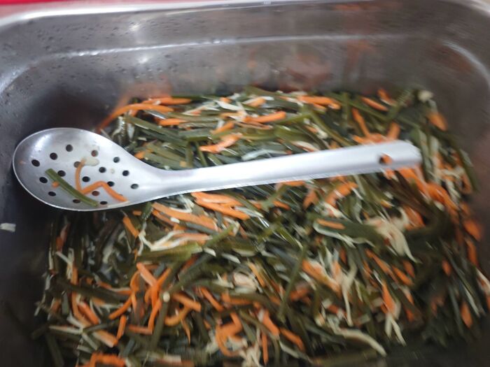 金菇彩絲