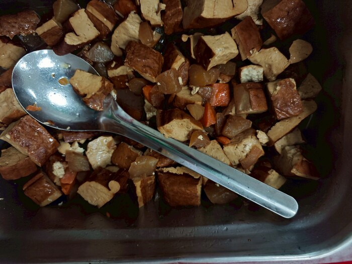 滷黑豆干