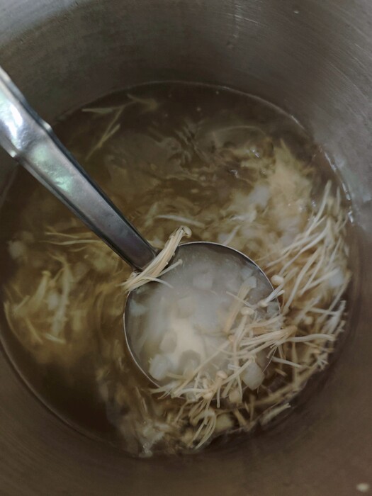蘿蔔金菇湯