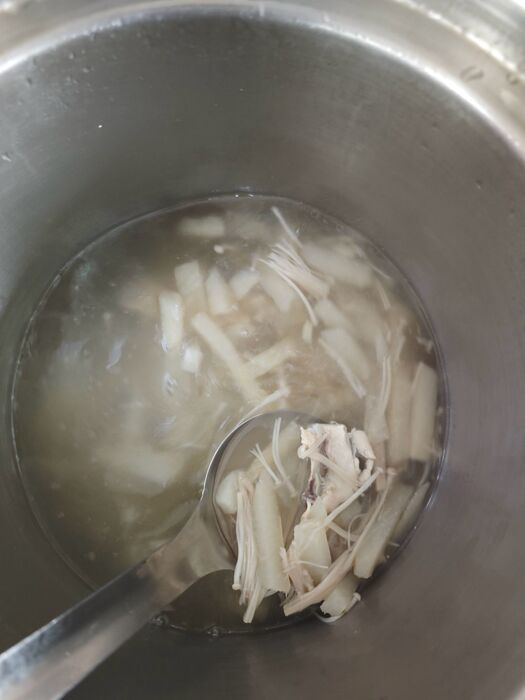 針菇鮮蔬湯