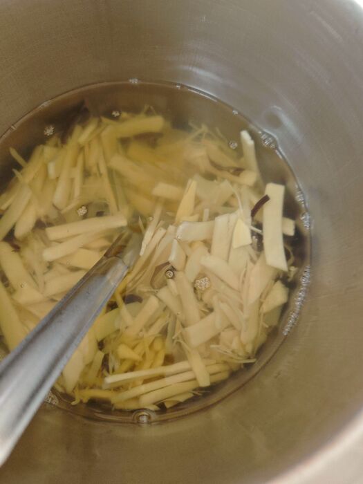筍香針菇湯
